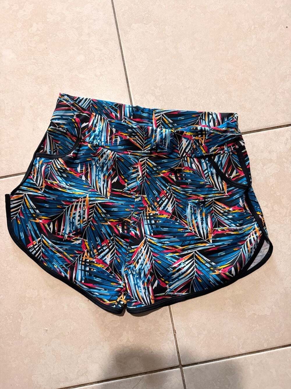 AQ-SPORT Women's Tropical Palm Print Athletic Mesh Lined Running Shorts